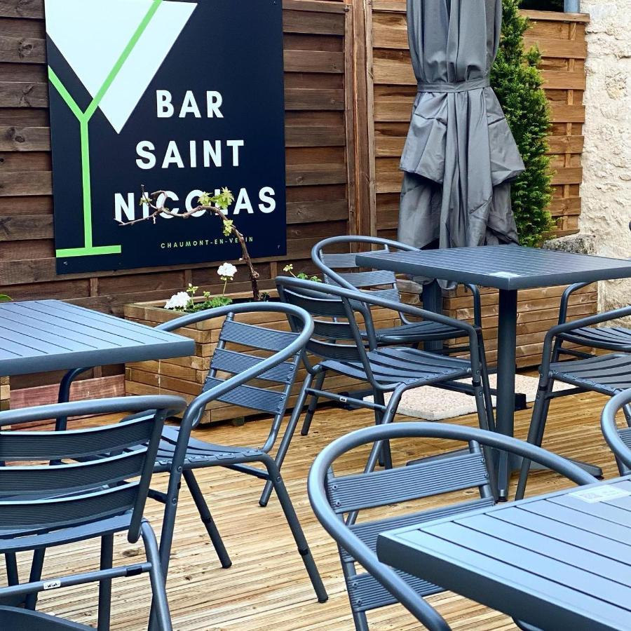 Logis - Hotel & Restaurant Saint Nicolas Chaumont-en-Vexin Exterior foto
